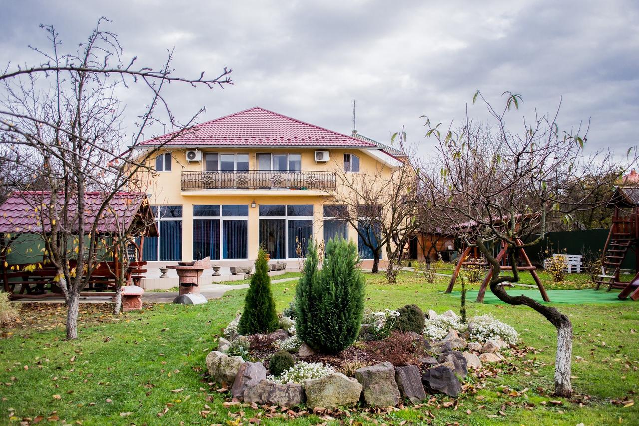 Beauty Complex Berehove (Transcarpathia) Exterior foto